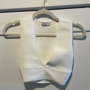Aritzia Babaton xs ribbed white top